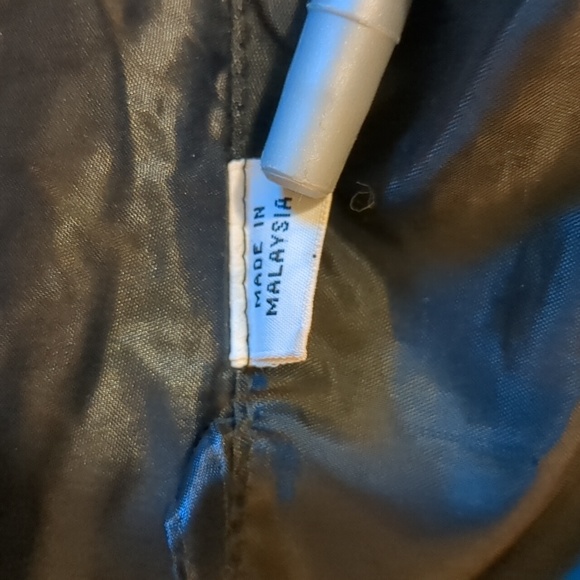 Vintage Towne rain trench coat by London Fog! - Picture 5 of 10